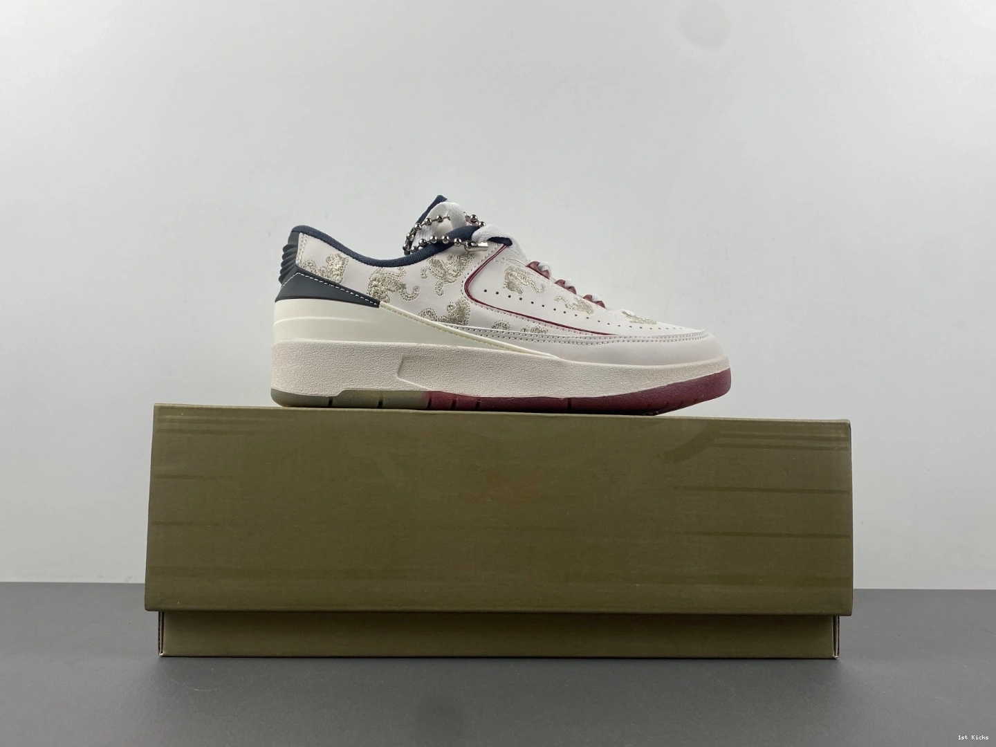 FJ3468-100 Year Retro the Dragon of Jordan Low 2 Men's - 0128